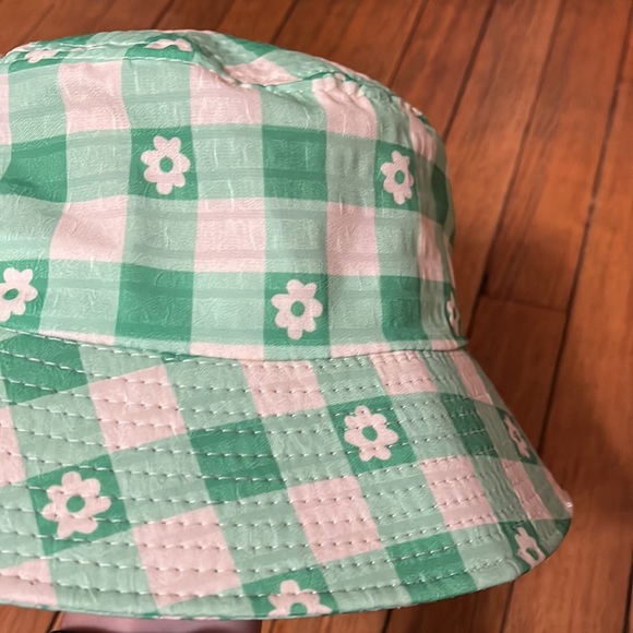 Green flower bucket hat NWT - Picture 5 of 5